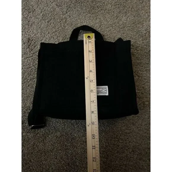 Uerruam Women's Black Corduroy Tote Bag with Adjustable Strap - Picture 5 of 7